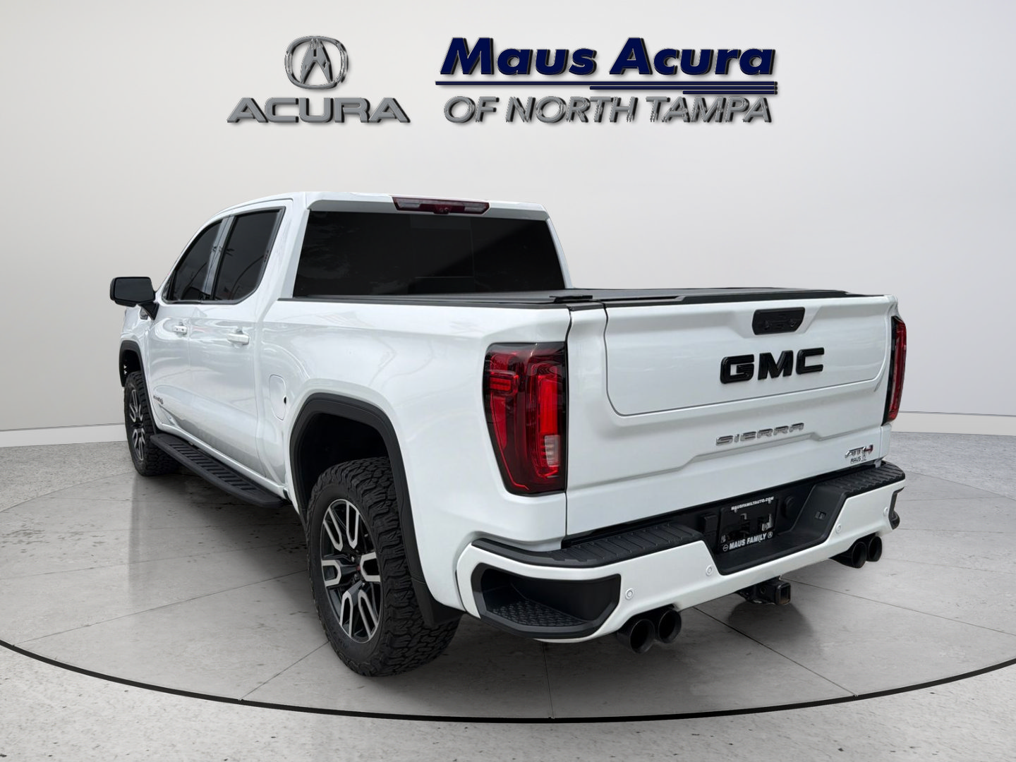 Used 2024 GMC Sierra 1500 AT4 w/ Technology Package AWD/4WD image 6