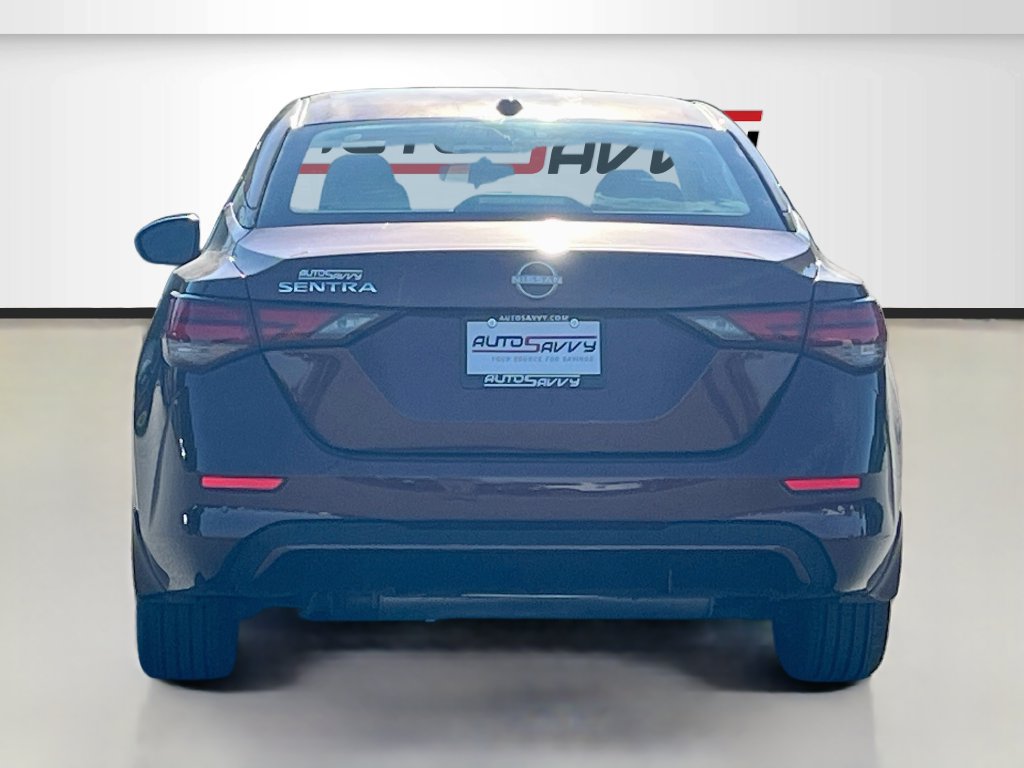 Used 2025 Nissan Sentra SV w/ SV Premium Package FWD image 6