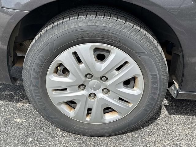 Used 2019 Dodge Grand Caravan SE w/ UConnect Hands-Free Group image 8