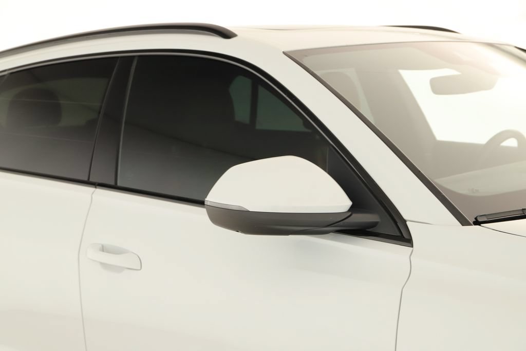 Used 2019 Audi Q8 Premium Plus w/ Premium Plus AWD/4WD image 39