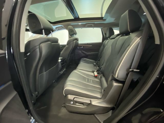 Certified 2023 Acura MDX SH-AWD w/ Advance Package image 16