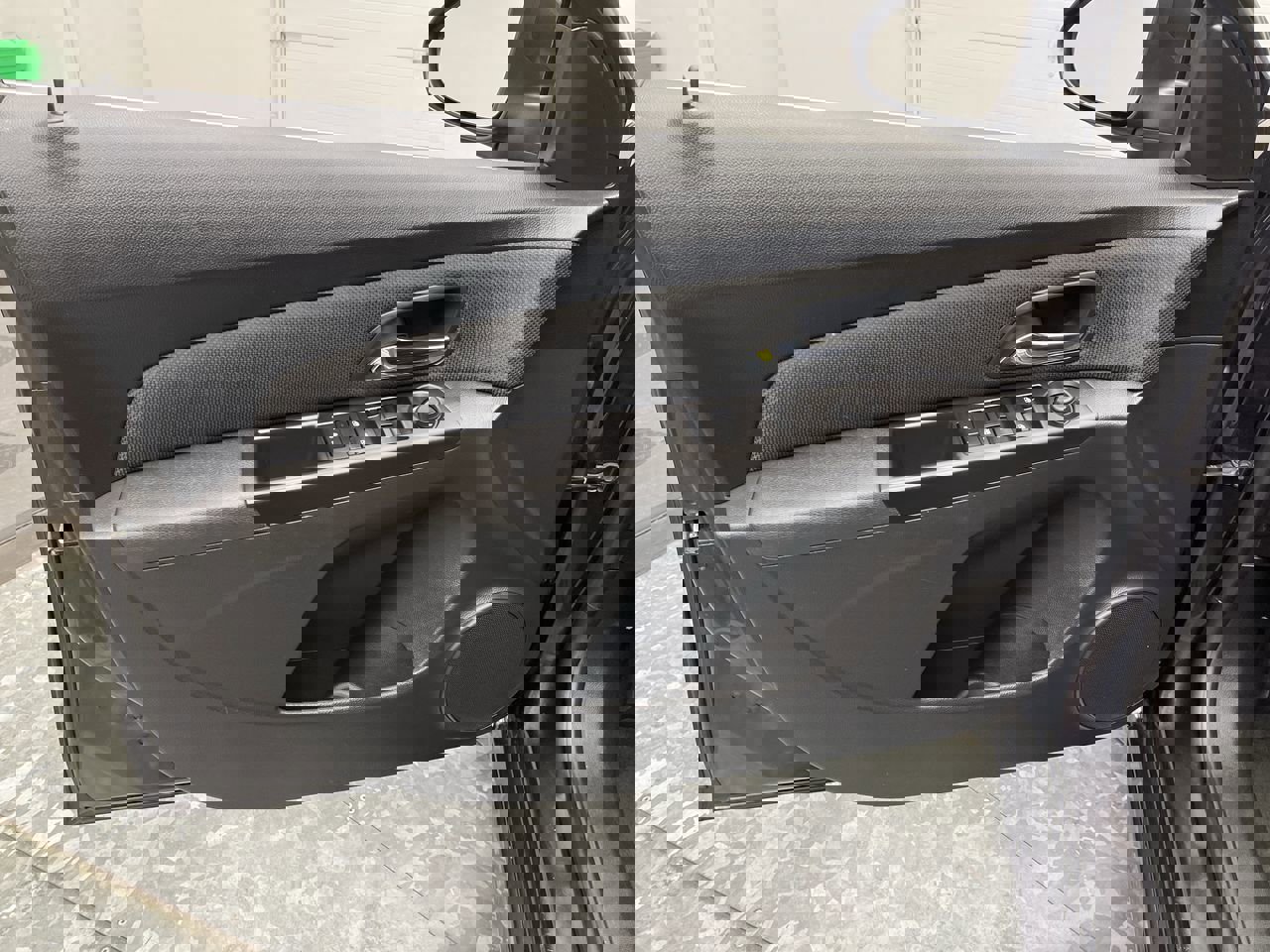 Used 2015 Chevrolet Cruze LT w/ RS Package image 5