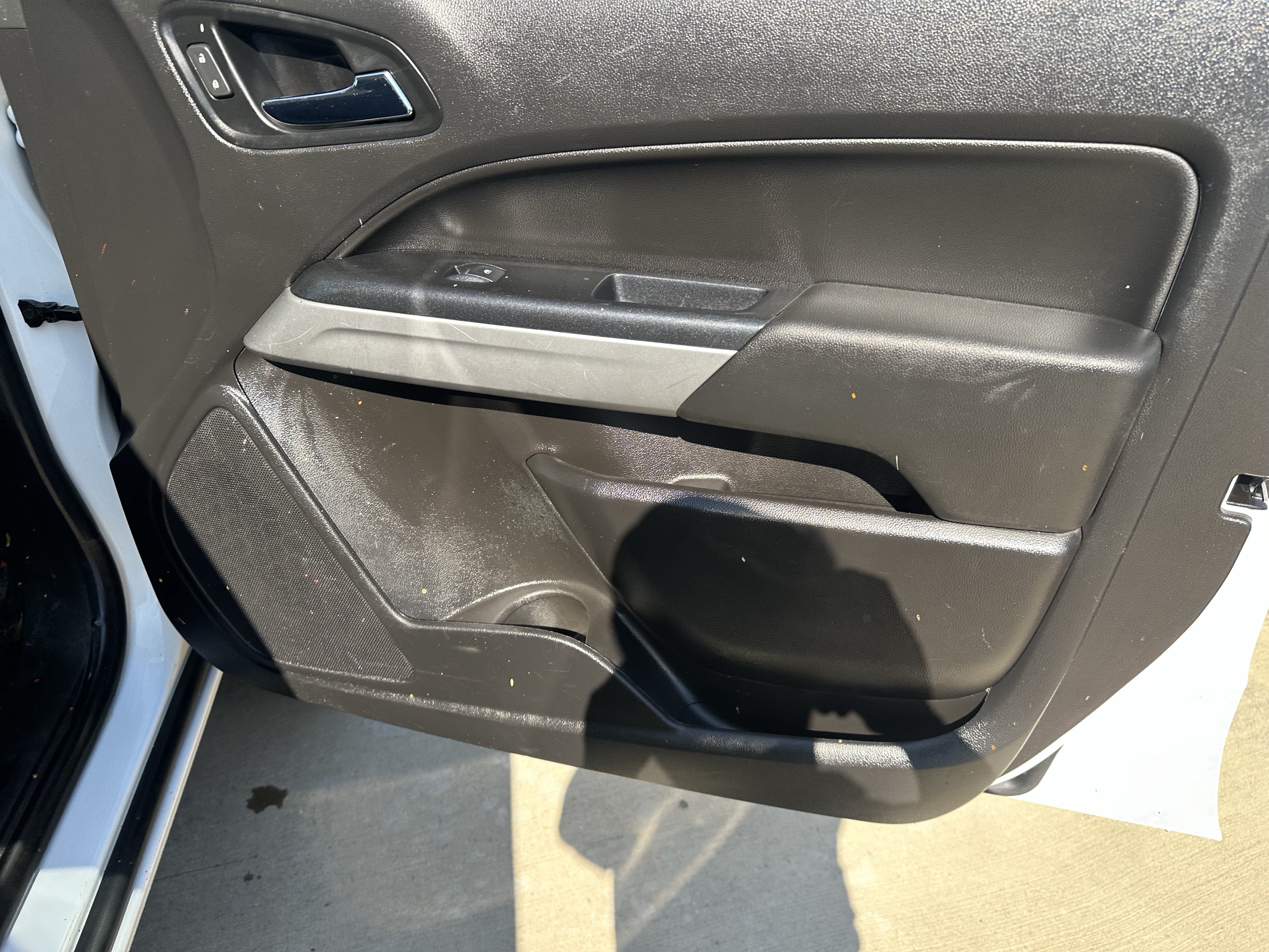 Used 2021 Chevrolet Colorado LT w/ Fleet Safety Package RWD image 12