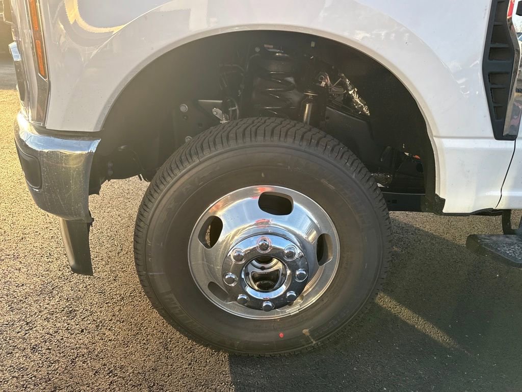 New 2026 Ford F350 XLT w/ XLT Premium Package image 55