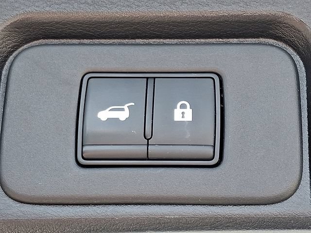 Used 2025 Nissan Rogue SV AWD/4WD image 28