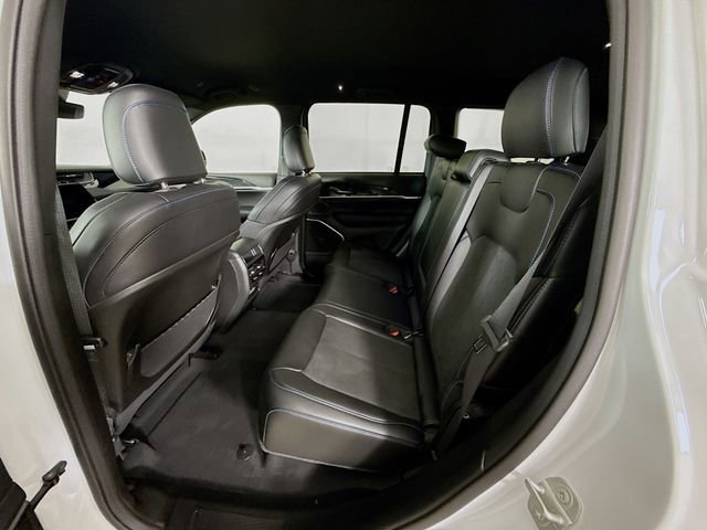 Used 2024 Jeep Grand Cherokee Trailhawk image 25