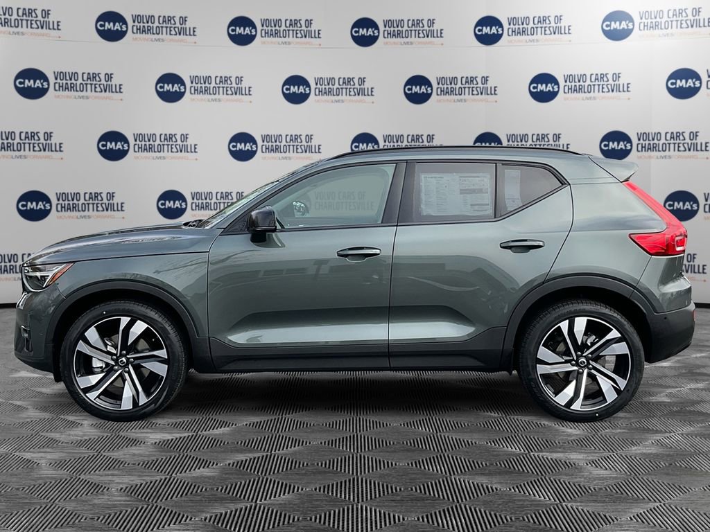 New 2026 Volvo XC40 B5 Plus w/ Protection Package Premier image 2