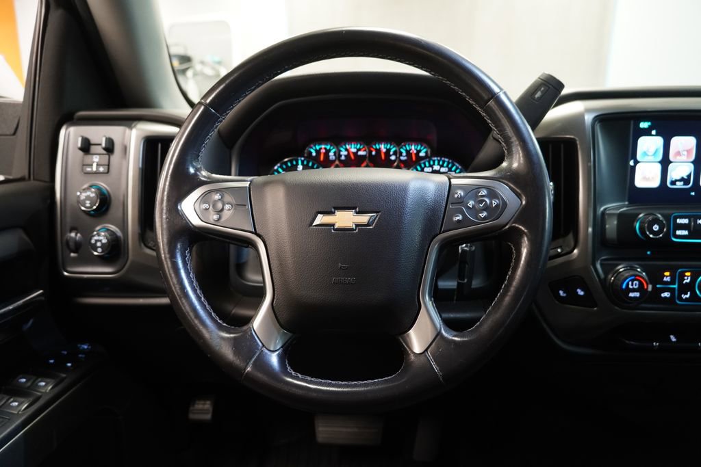 Used 2018 Chevrolet Silverado 1500 LT w/ LPO, Black Pack AWD/4WD image 17