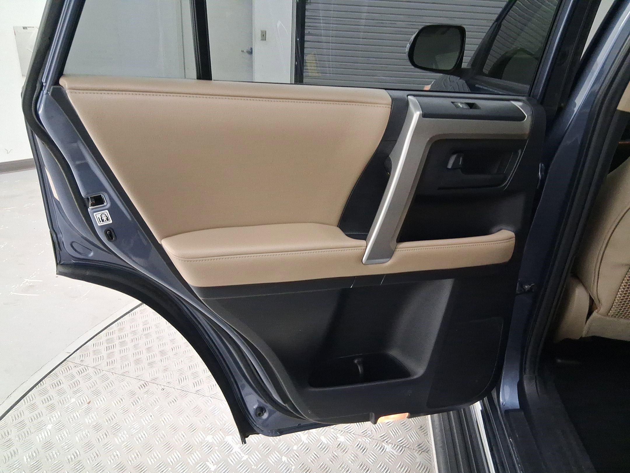 Used 2013 Toyota 4Runner Limited image 31