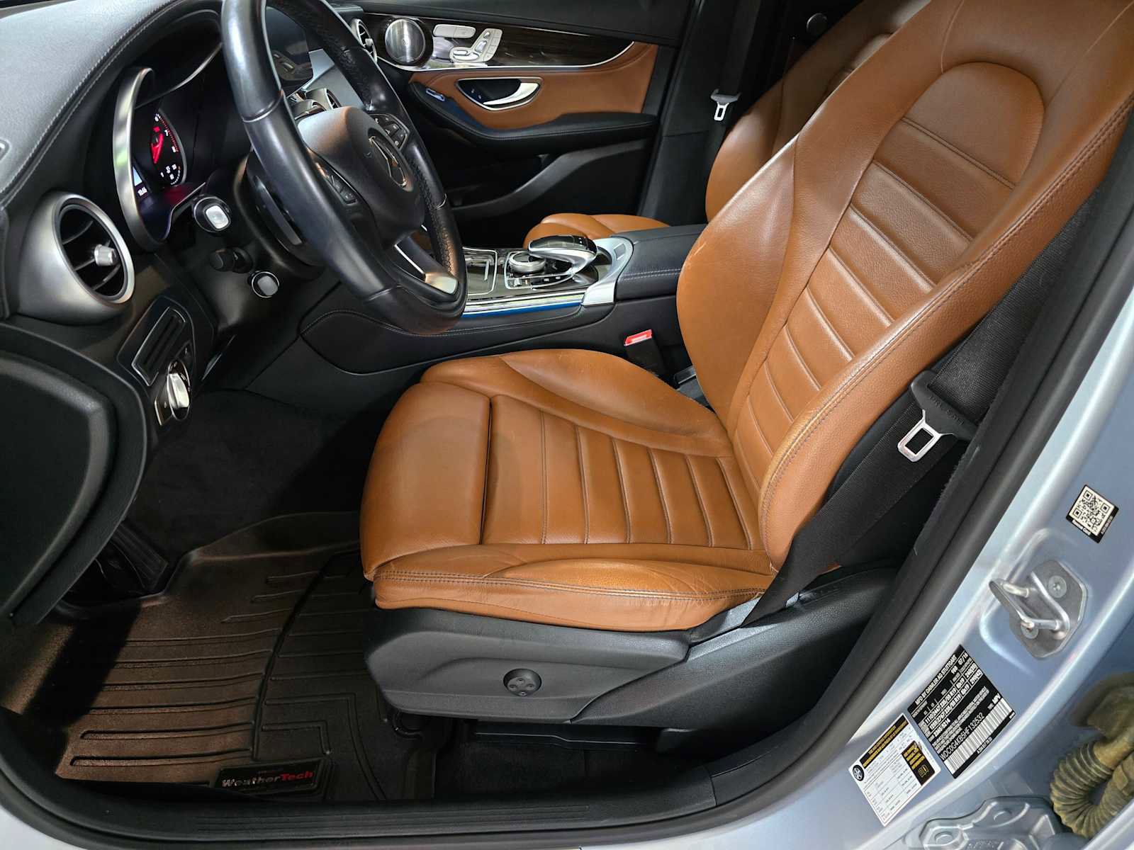 Used 2017 Mercedes-Benz GLC 300 4MATIC image 23