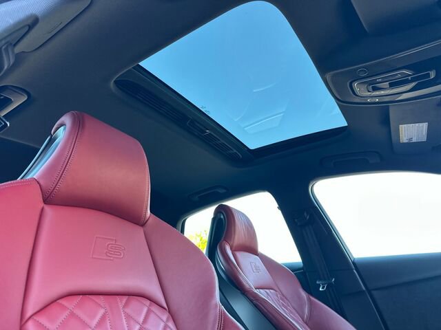 Used 2024 Audi S4 Premium Plus w/ Premium Plus Package image 19