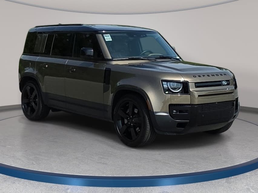 Used 2026 Land Rover Defender 110 S AWD/4WD image 3