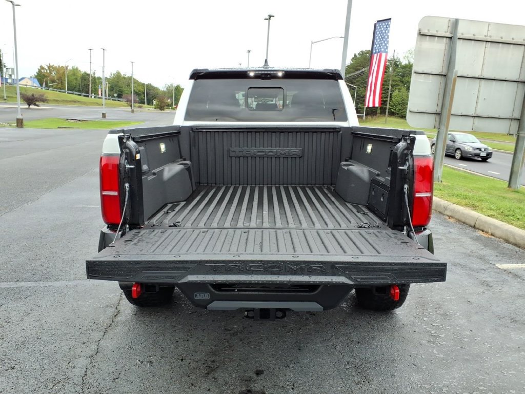 Certified 2025 Toyota Tacoma TRD Pro AWD/4WD image 24