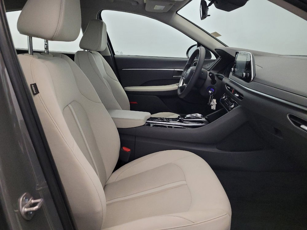 Used 2023 Hyundai Sonata SE FWD image 21
