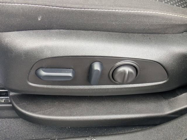 Used 2023 GMC Acadia SLE w/ Driver Convenience Package image 27