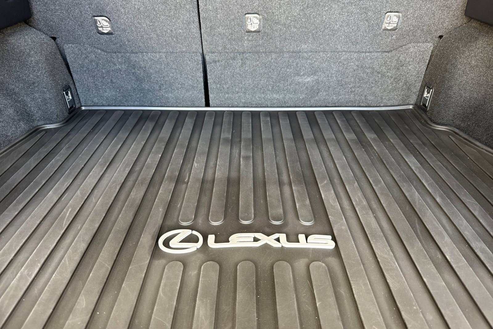 Certified 2023 Lexus UX 250h FWD w/ Accessory Package (Z2) image 19