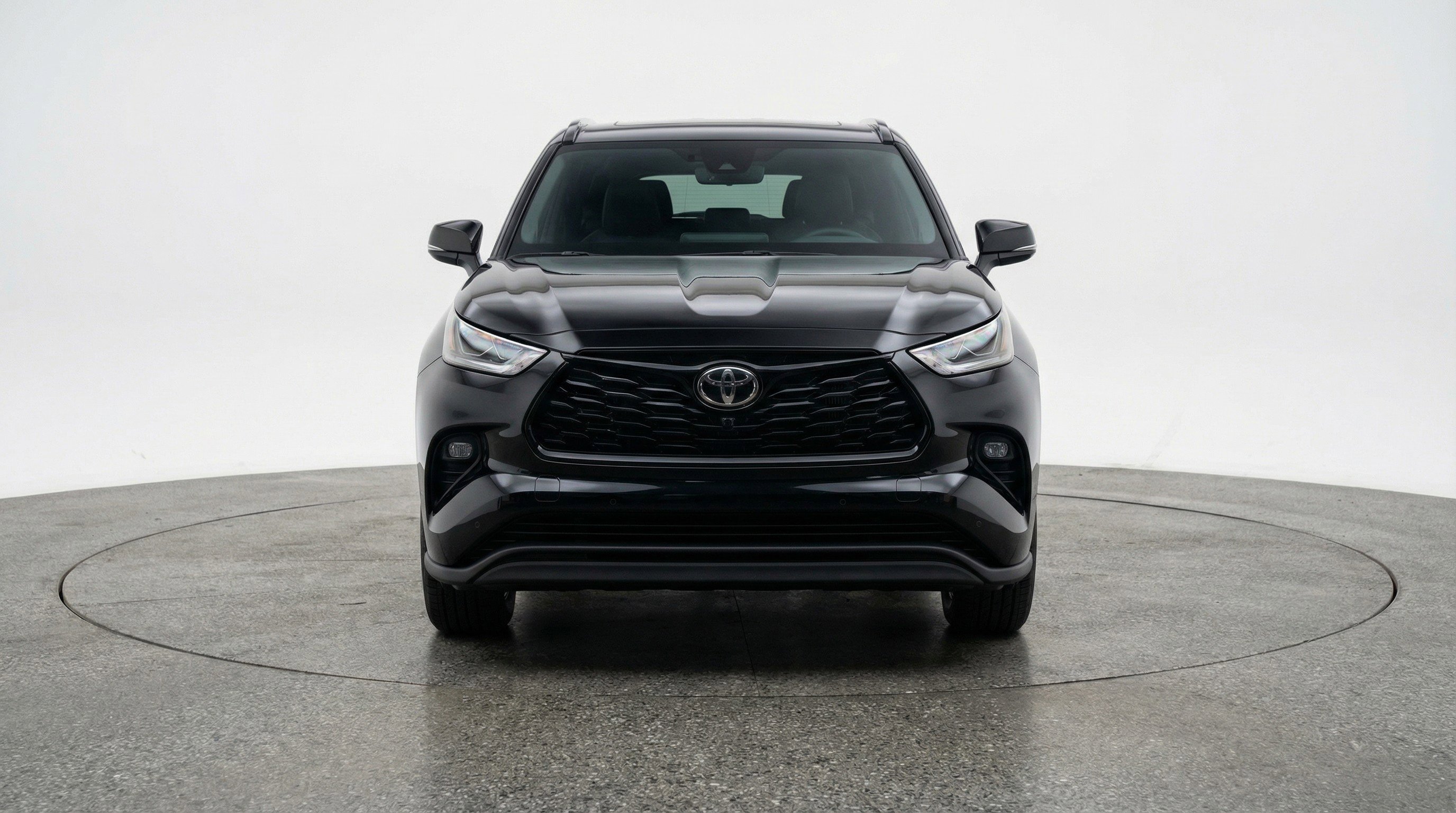 Used 2025 Toyota Highlander XSE image 2