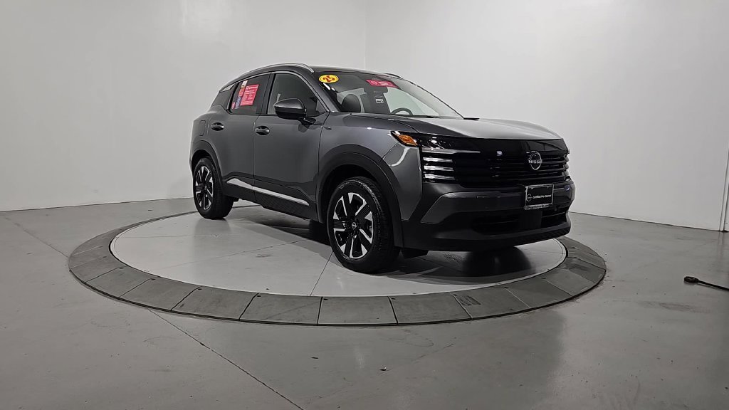 Certified 2025 Nissan Kicks SV w/ SV Premium Package AWD/4WD image 9