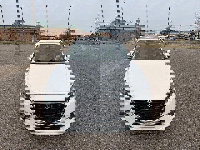 Used 2018 MAZDA MAZDA3 Grand Touring image 10