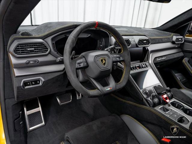 Used 2024 Lamborghini Urus Performante image 38