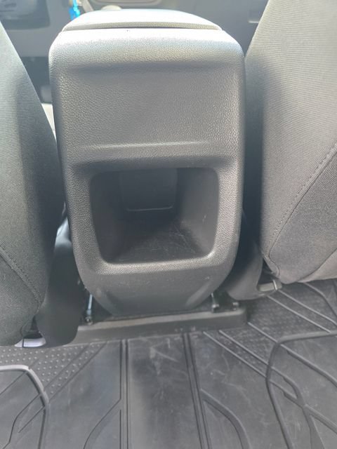 Used 2024 Chevrolet Trax RS w/ Sunroof Package FWD image 30