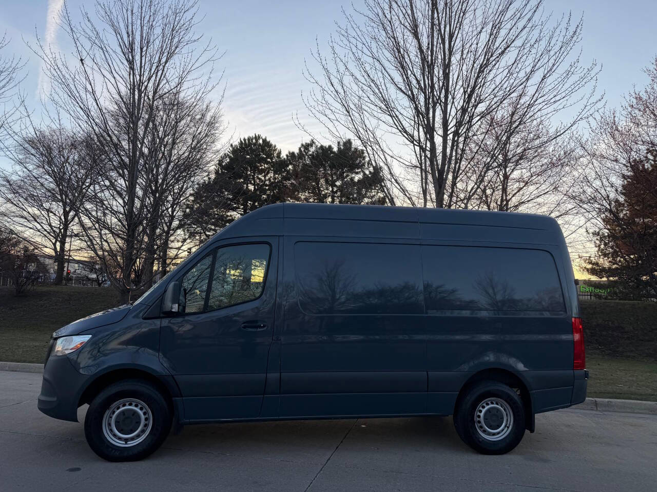 Used 2019 Mercedes-Benz Sprinter 144 image 9