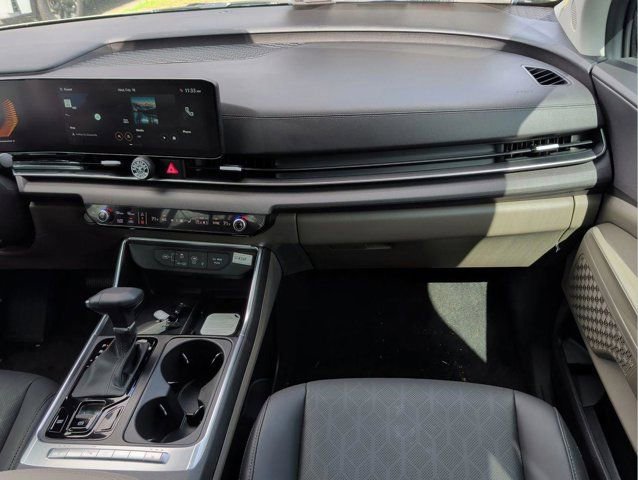 New 2026 Kia Carnival EX image 22