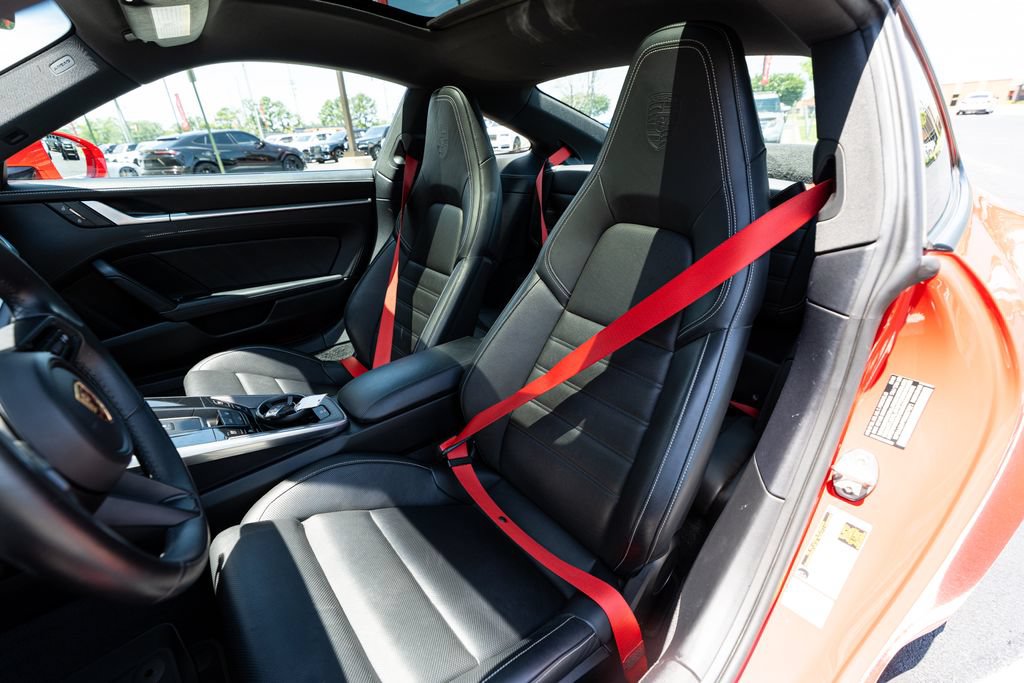 Used 2025 Porsche 911 Carrera RWD image 33