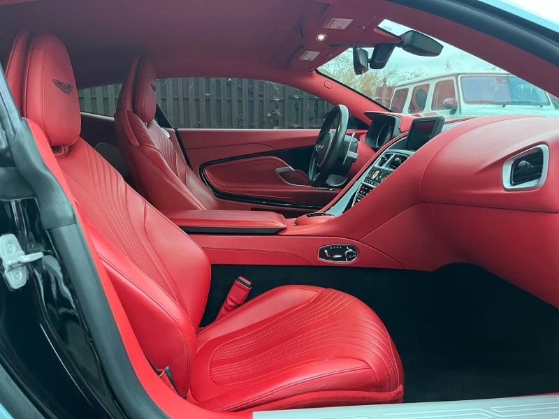 Used 2018 Aston Martin DB11 V12 image 10