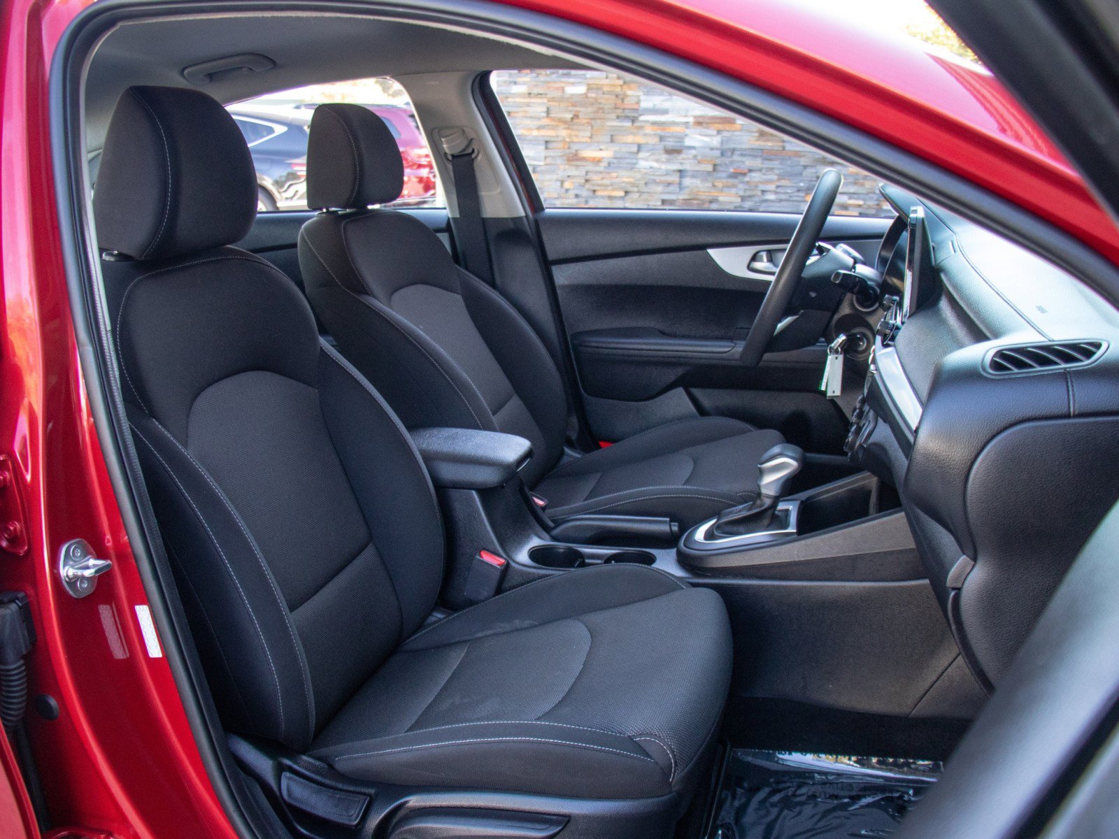 Used 2023 Kia Forte LXS image 19