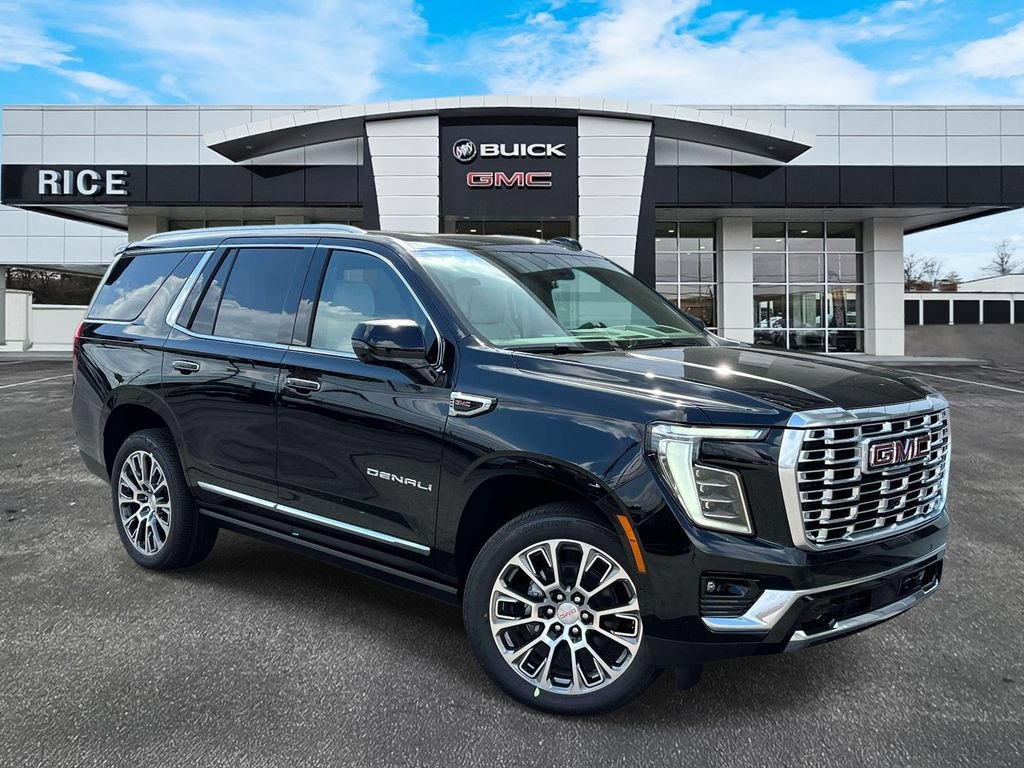 New 2026 GMC Yukon Denali w/ Sun & Power Step Package