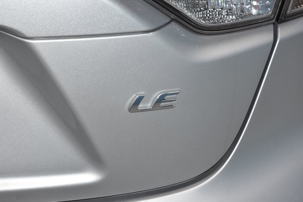Used 2022 Toyota Corolla LE FWD image 30