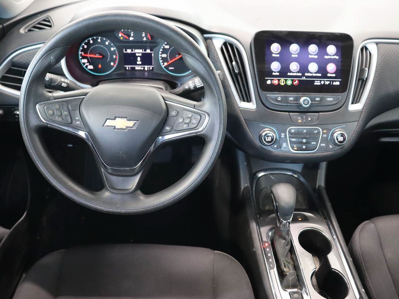 Used 2024 Chevrolet Malibu LT FWD image 11