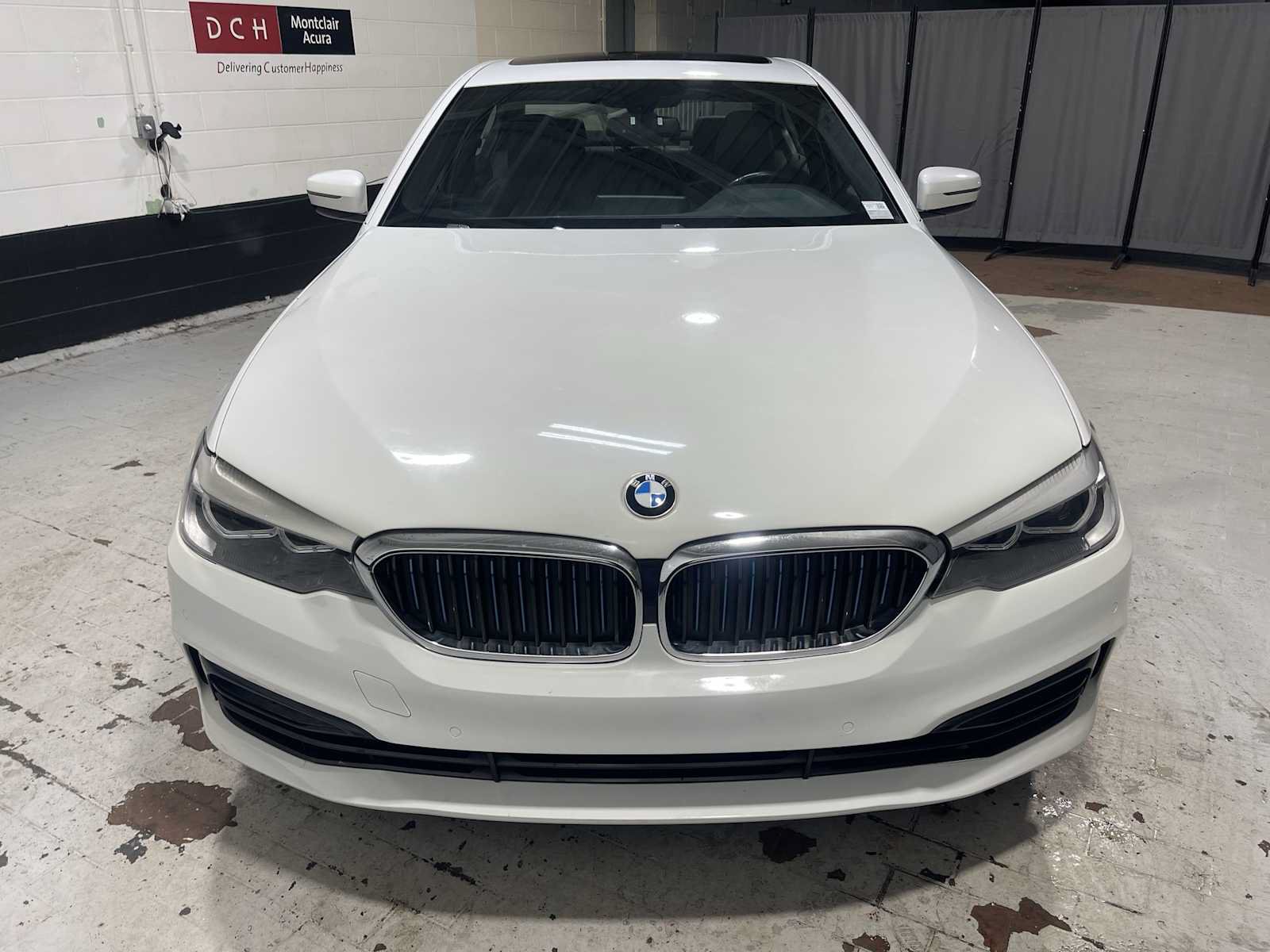 Used 2018 BMW 530e xDrive AWD/4WD image 6
