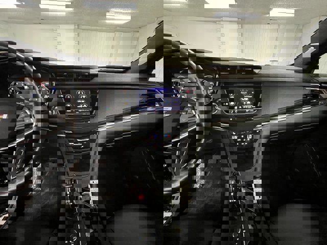 Certified 2024 Cadillac XT5 Premium Luxury w/ LPO, Premium Carpet Package image 16