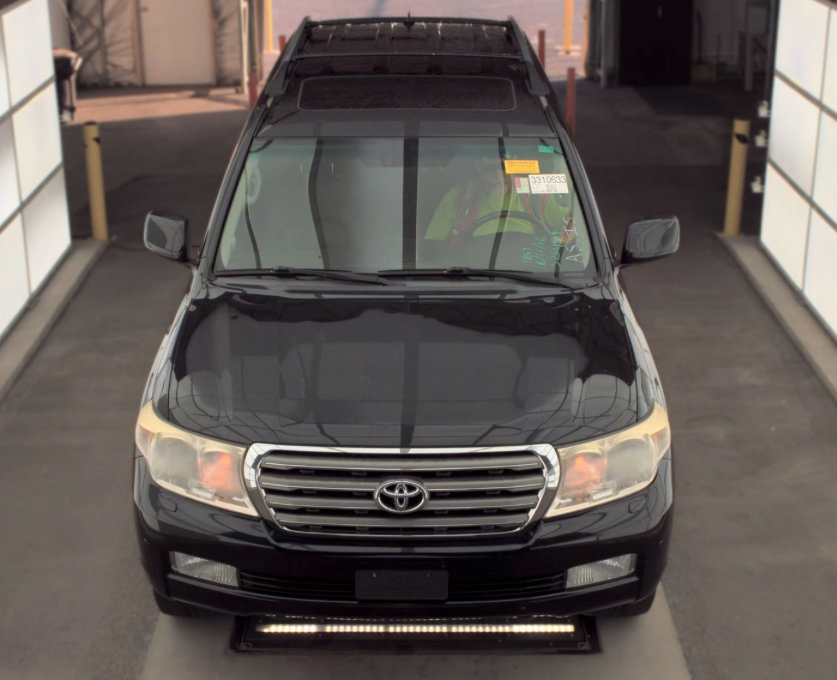 Used 2011 Toyota Land Cruiser w/ Upgrade Pkg AWD/4WD image 5