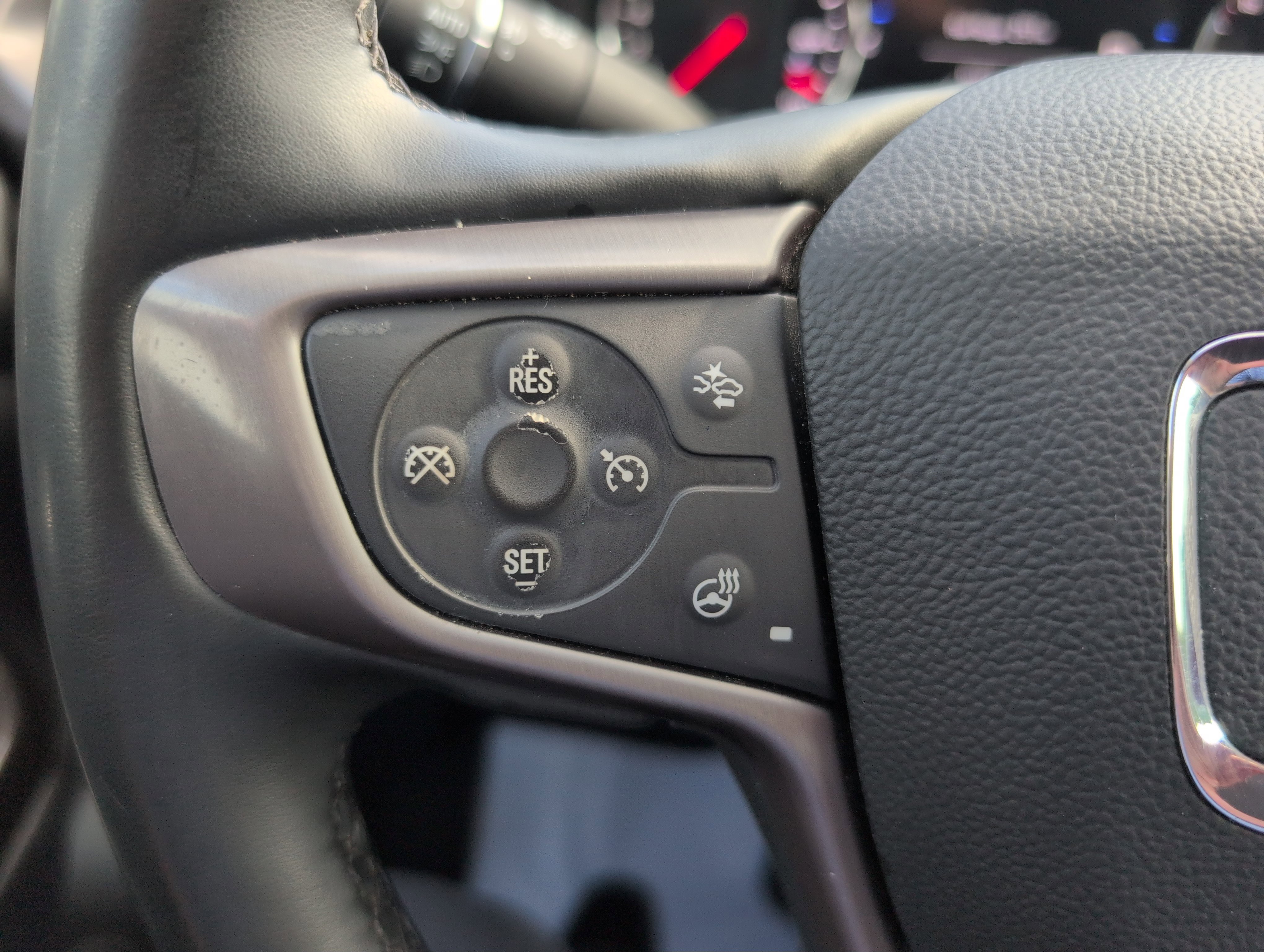 Used 2023 GMC Acadia AT4 w/ Technology Package image 19