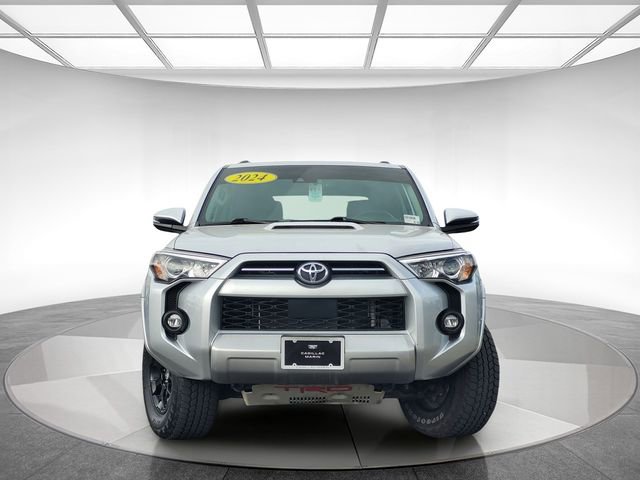 Used 2022 Toyota 4Runner TRD Off-Road Premium w/ Moonroof Package image 2