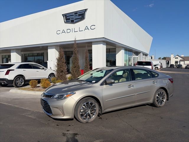 Used 2018 Toyota Avalon XLE Premium video 1