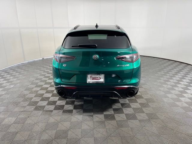 Used 2025 Alfa Romeo Stelvio Sprint AWD/4WD image 6
