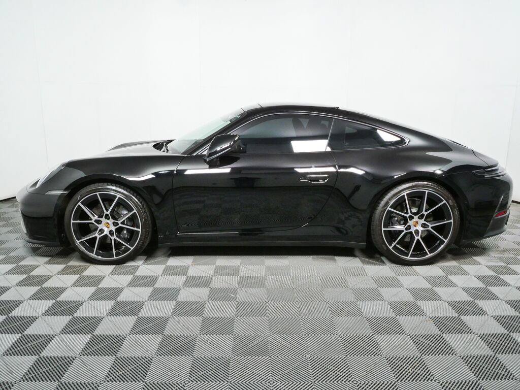Certified 2025 Porsche 911 Carrera RWD image 2