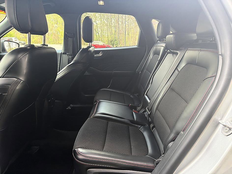 Used 2024 Ford Escape ST-Line image 12