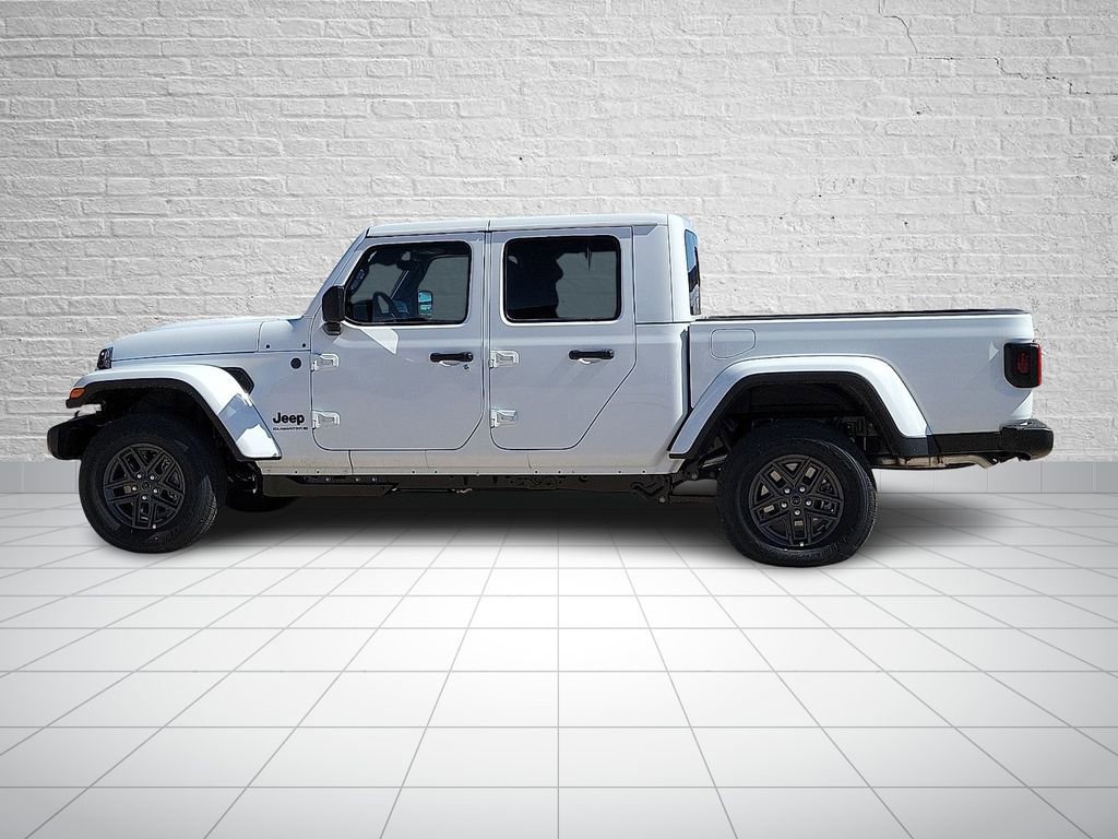 New 2026 Jeep Gladiator Sport image 2
