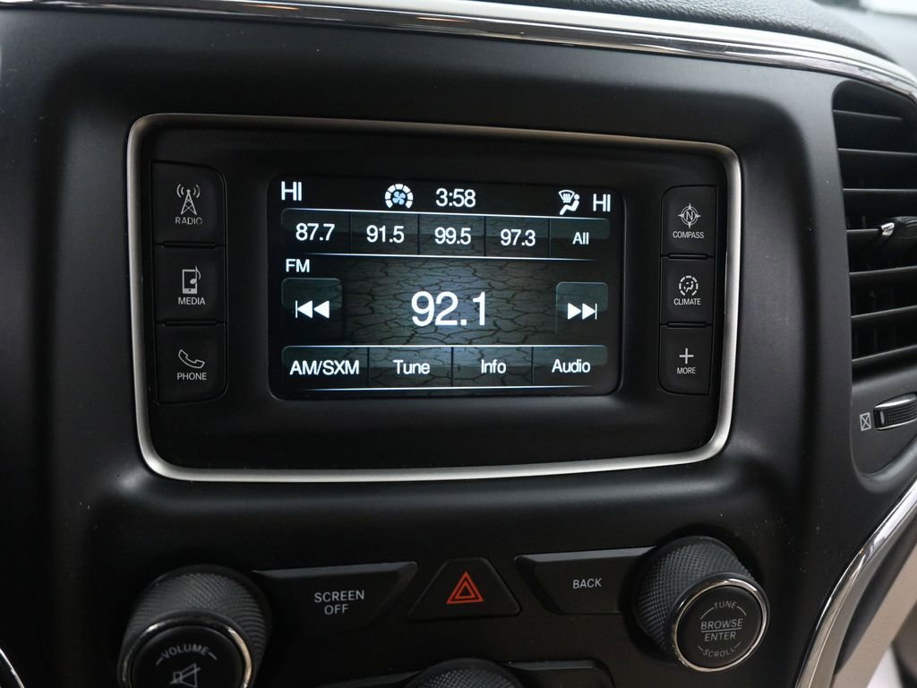 Used 2017 Jeep Grand Cherokee Laredo w/ Quick Order Package 23E image 35