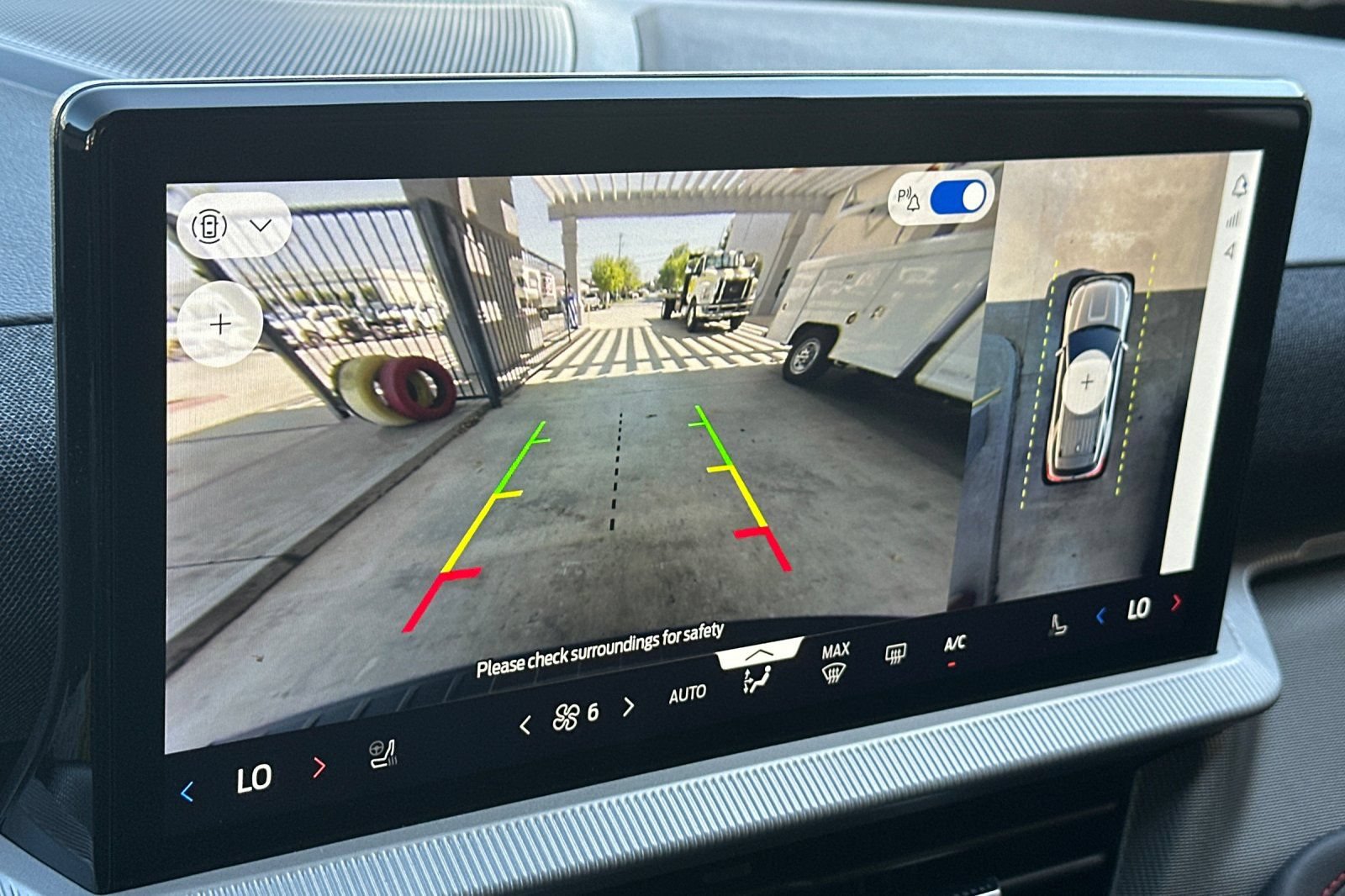 New 2026 Ford Explorer ST-Line w/ ST-Line Street Pack RWD image 21