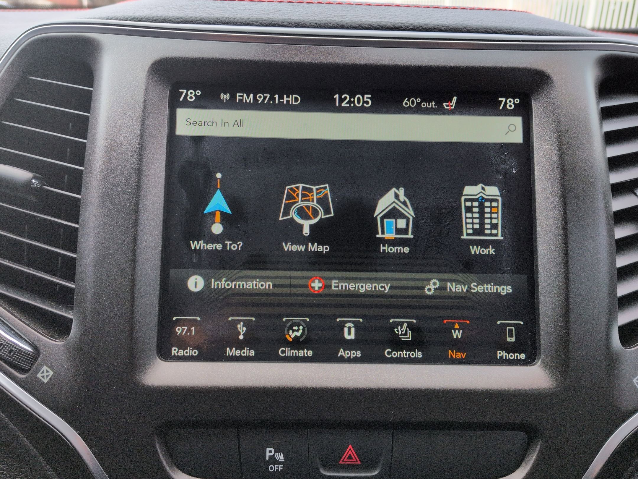 Used 2019 Jeep Cherokee Trailhawk w/ Comfort/Convenience Group image 19