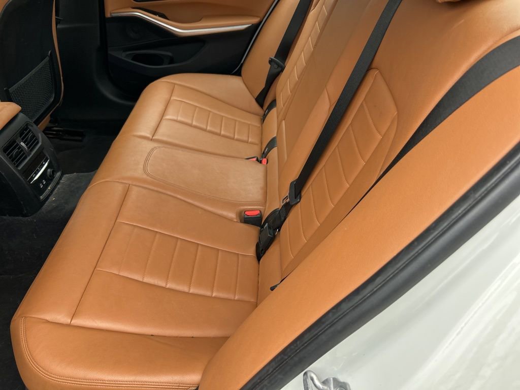 Used 2019 BMW 330i xDrive Sedan w/ Convenience Package image 9