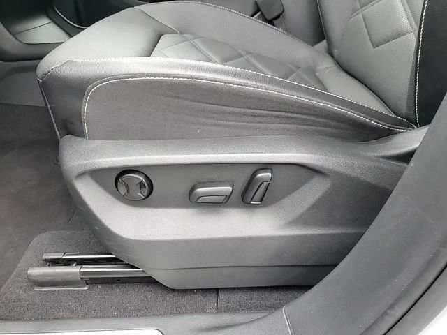 Used 2024 Volkswagen Atlas SE image 14