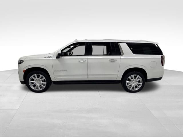 Certified 2024 Chevrolet Suburban High Country w/ Premium Package 2 AWD/4WD image 3