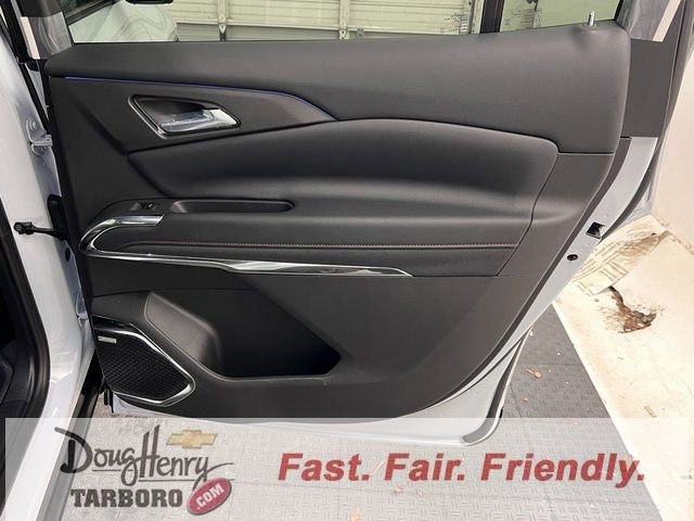 New 2026 Chevrolet Traverse RS w/ LPO, Floor Liner Package FWD image 42